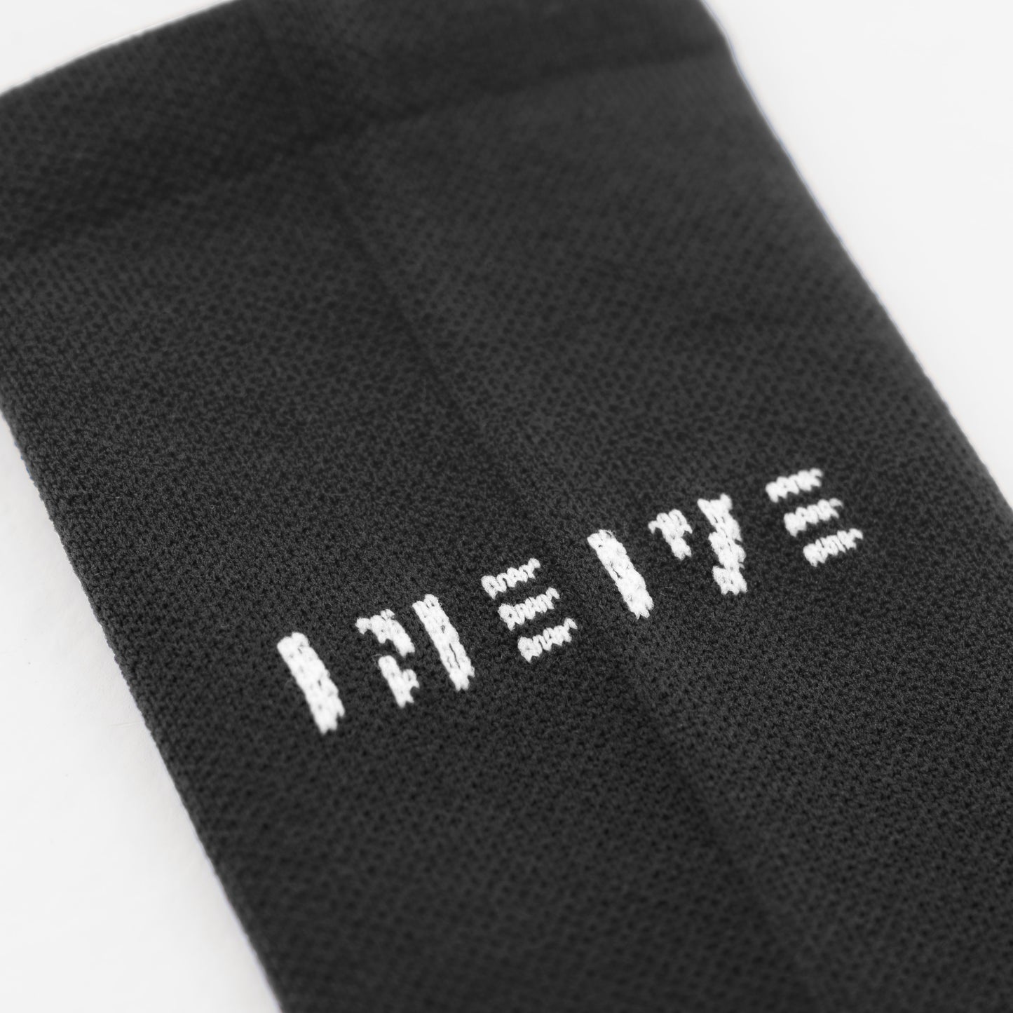 Minimal plain socks