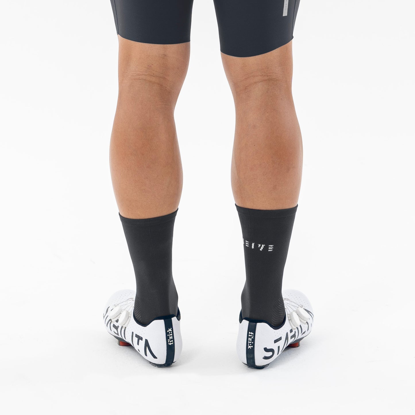 Minimal plain socks