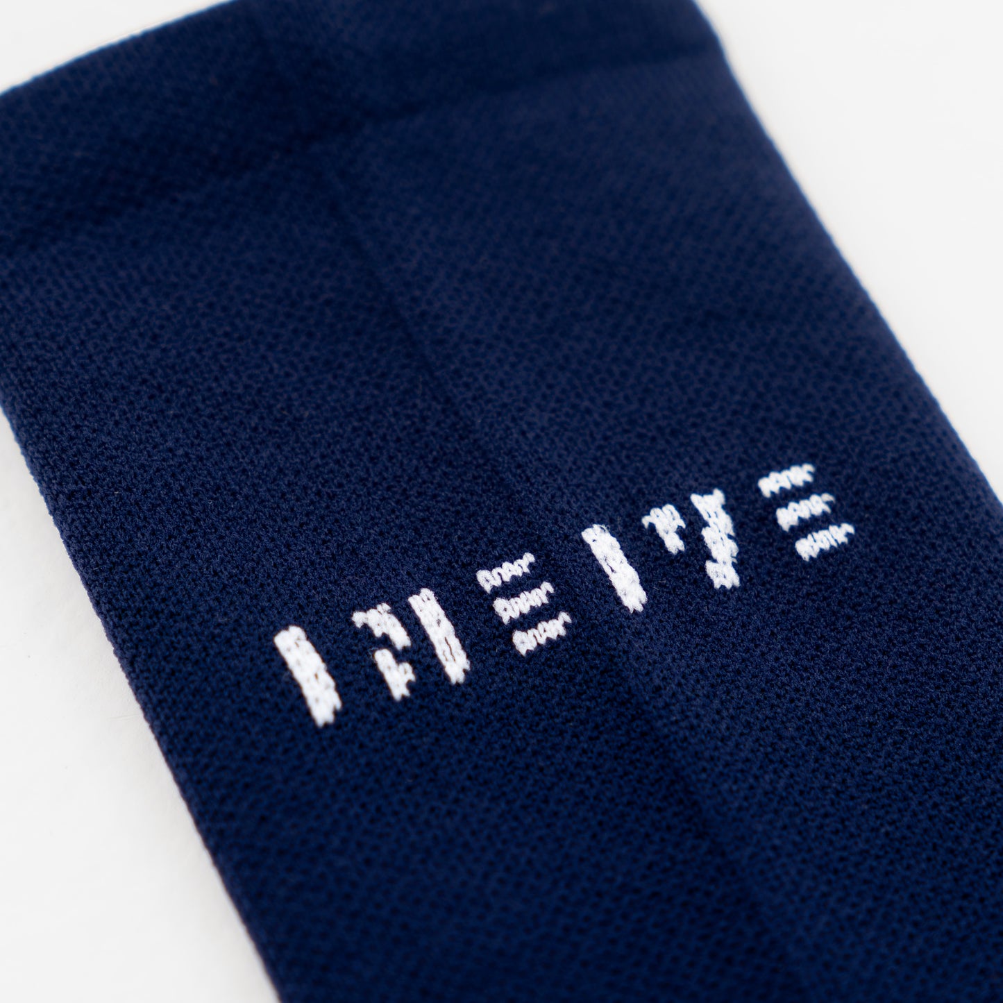 Minimal plain socks