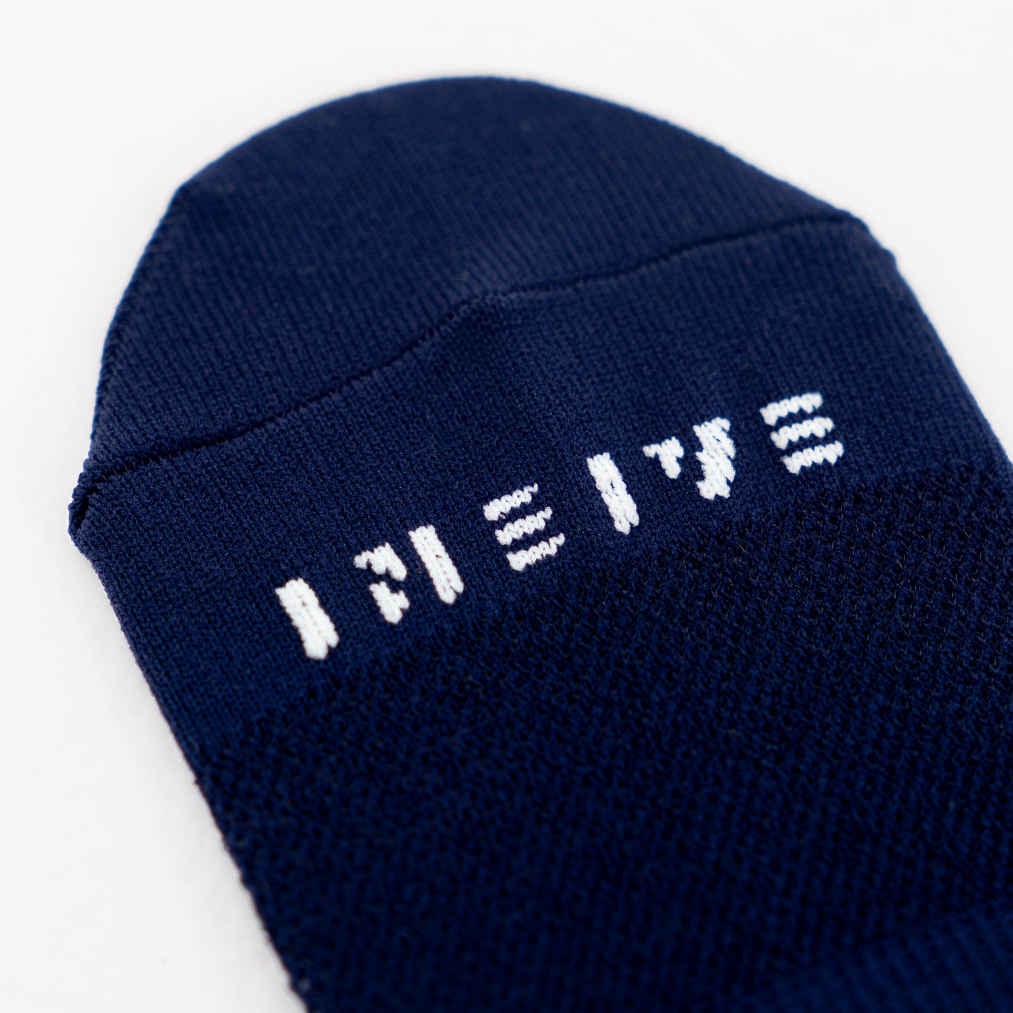 Minimal plain socks